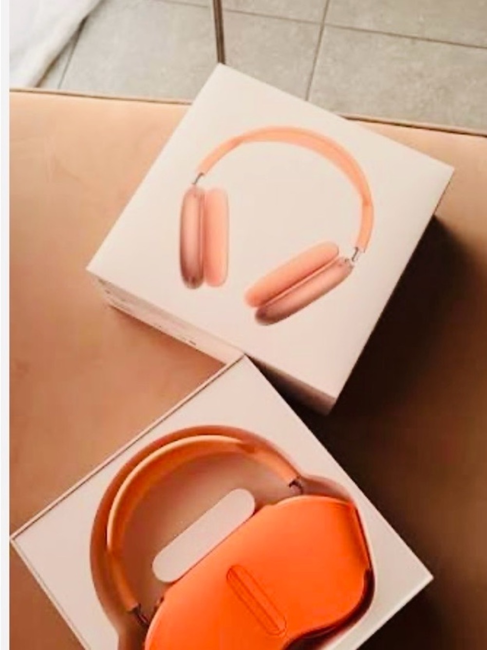 AirPods Max (USB-C) - Orange - Picture 4 of 4
